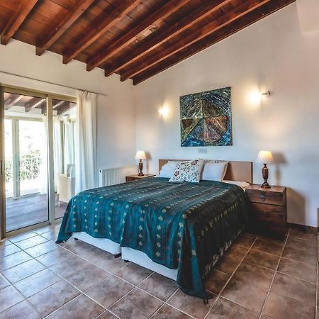 Adamos Hotel Apartments Tóhni Kültér fotó