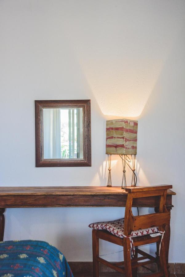 Adamos Hotel Apartments Tóhni Kültér fotó
